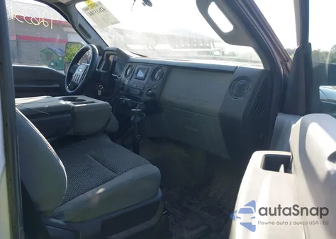 2013 Ford F-250 Xl z USA, uszkodzony, nr VIN 1FDBF2B69DEB64341